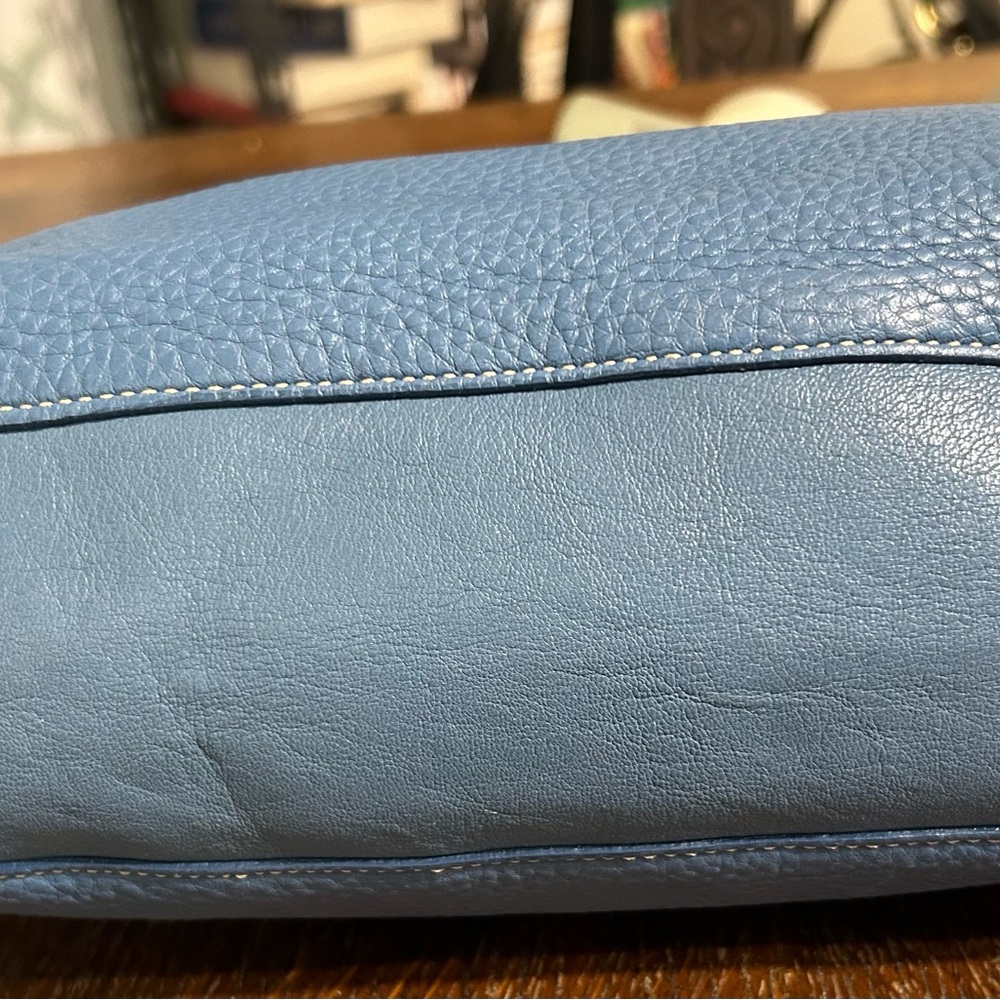 Coach EXCELLENT Cornflower Blue Pebble Leather Shoulder Bag - Picture 5 of 10